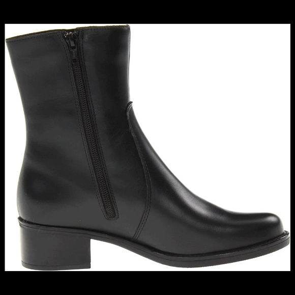 La Canadienne Combat Boots - Picture 3 of 4